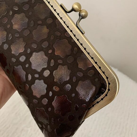 Handmade Vintage style Genuine Embossed Leather Kisslock Mini Clutch/Crossbody - Picture 12 of 15
